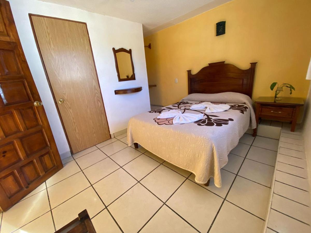 Hotel Camelinas Area Blanca Patzcuaro Exterior photo